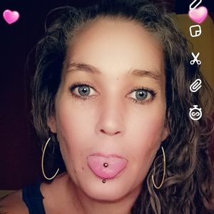 Meet your Posher, Chanel